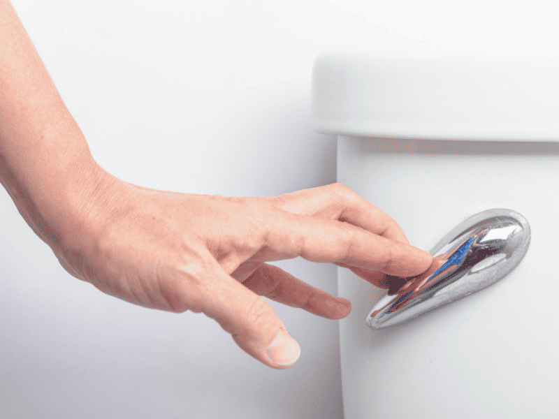 Chasse d’eau qui coule ou ne fonctionne plus à Bruxelles : diagnostic, réparation et quand appeler un plombier